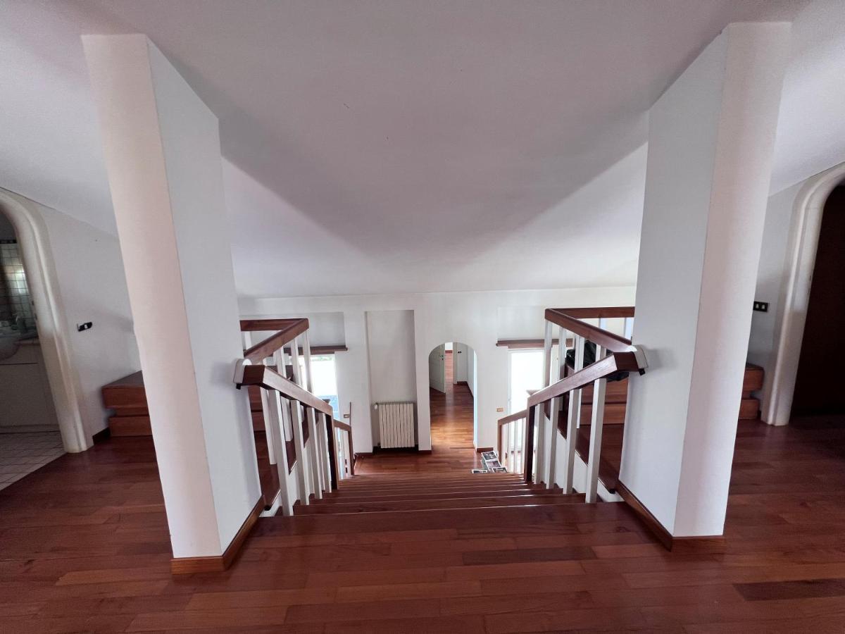 Villa Luxury Roma Marco Simone Kültér fotó